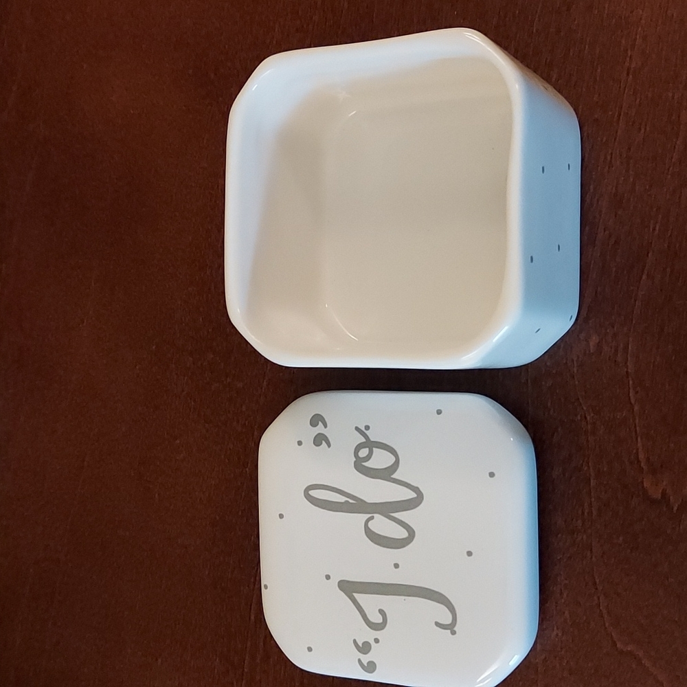 Ring Box - Picture 2 of 4